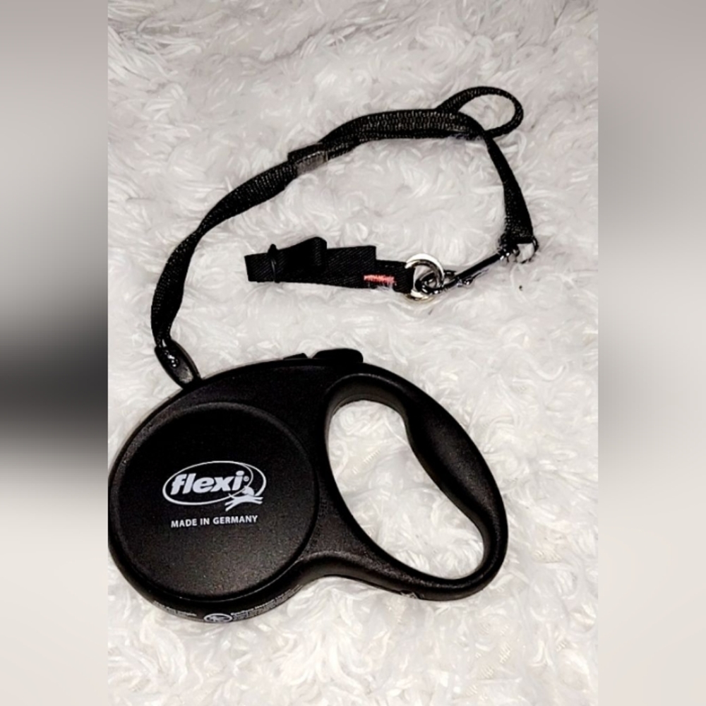 Flexi retractable leash